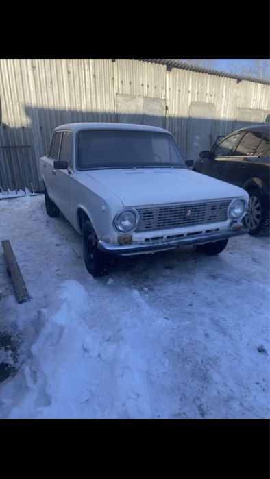Продам ваз 21011