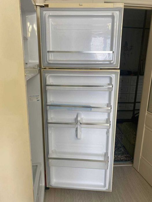 Продам Холодильник "SAMSUNG"