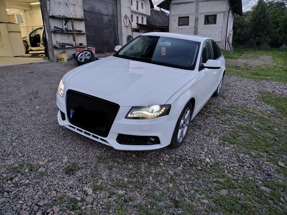 VÂND AUDI A4 B8 – 2011 – 2.0 TDI 136 CP