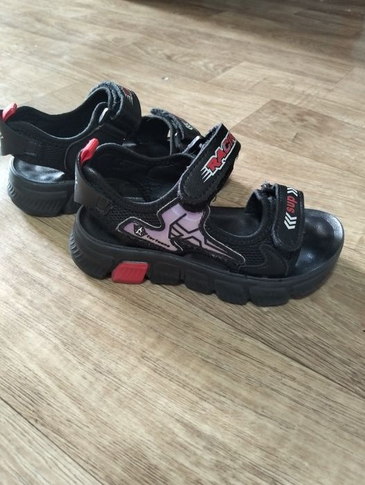 Сандали на мальчика