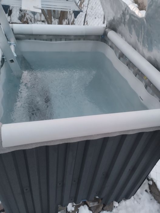 Ёмкость купель для бани.