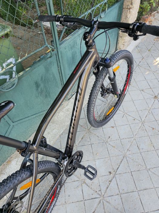 Specialized Pitch 27.5 L размер Хидравлични дискови Заключваща се вилка  Алуминиев велосипед
