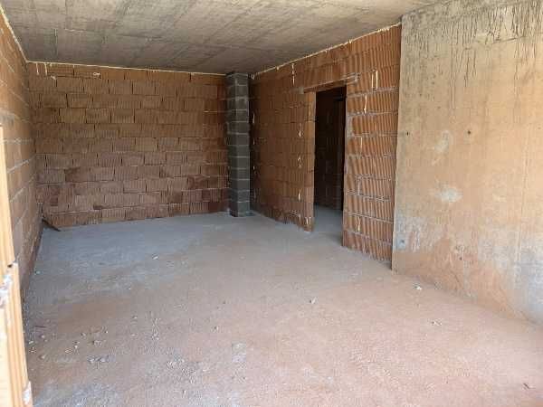 Продава се Двустаен апартамент в Пловдив, Кършияка - 72 кв.м за 815 €/кв.м - Снимка #2