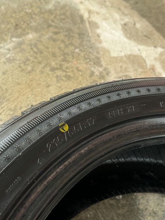 Продам шину Сайлун липучка комплект