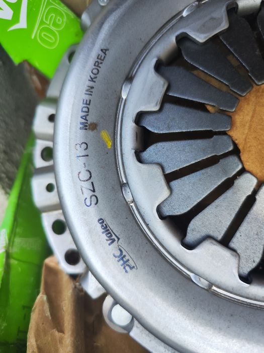 Ambreiaj Suzuki Swift