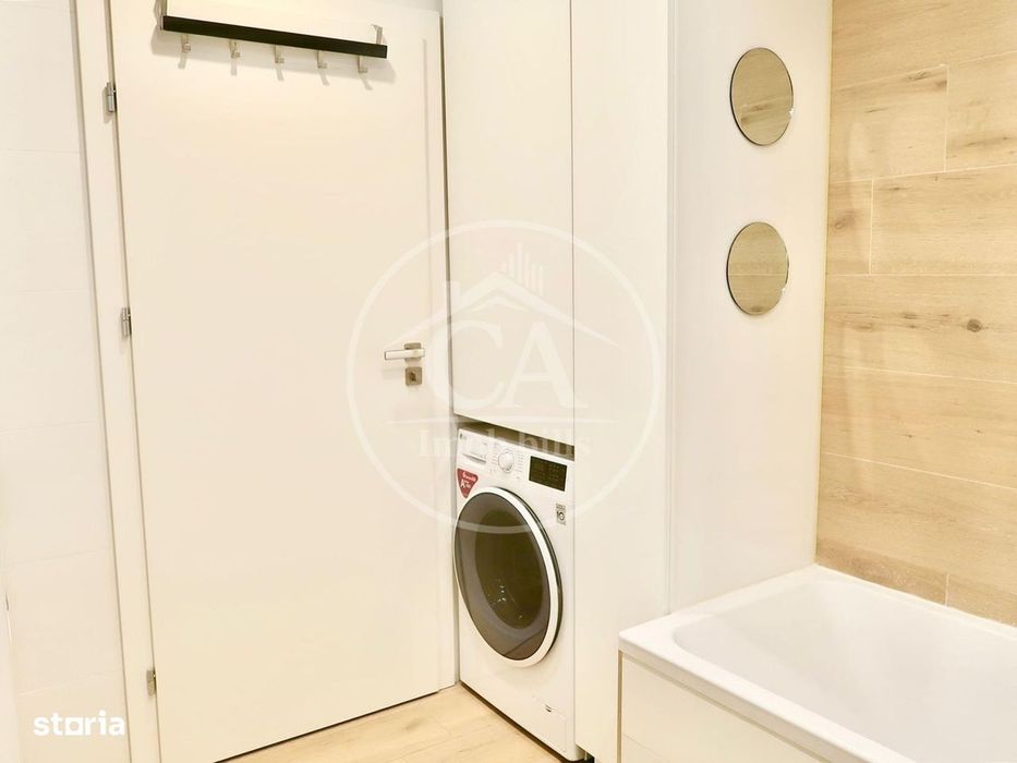 Apartament de vanzare  cu 3 camere Lux in zona Rogerius, Oradea.