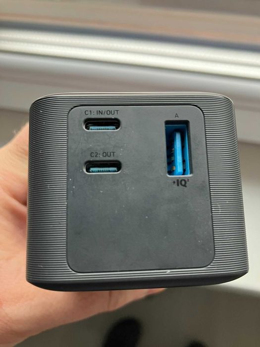 Powerbank Anker 737