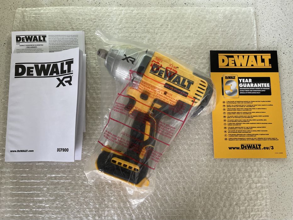 DeWALT DCF 900 XR. Masina De Insurubat Cu Impact, Cu Patrat De 1/2,  Original Nou !