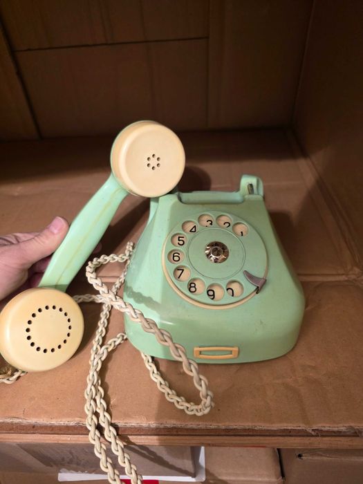 Telefoane vechi cu disc RS-70533,  EM-72 (seria RS-72492) si Britcom