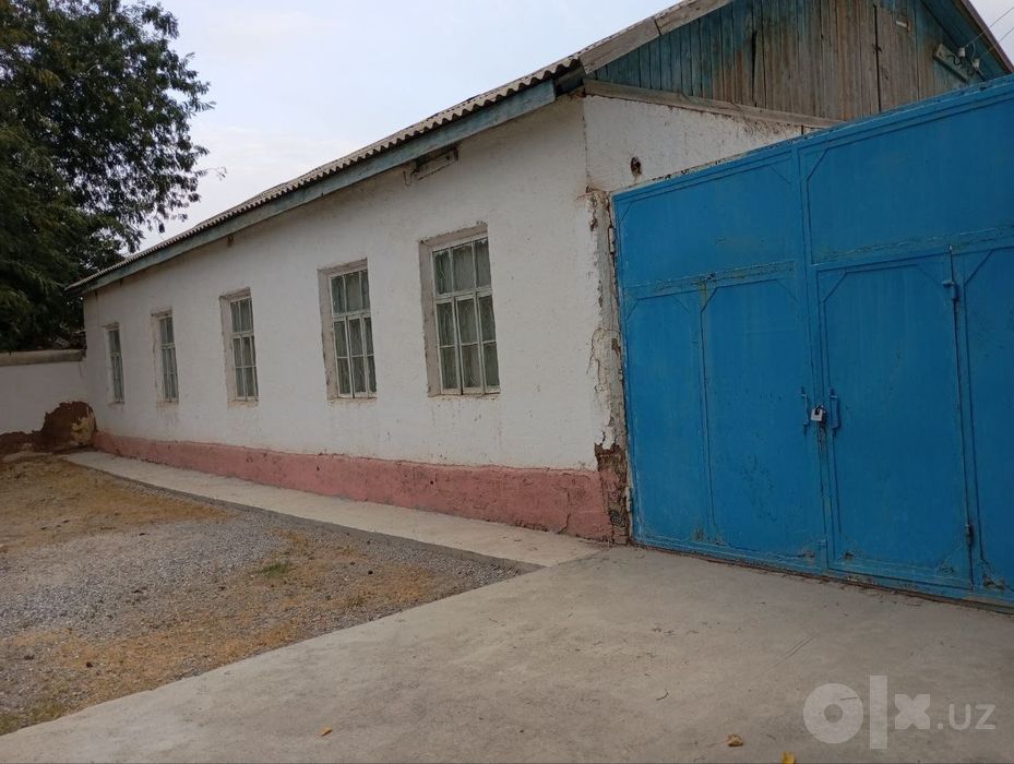 Vokzalda hovli sotiladi