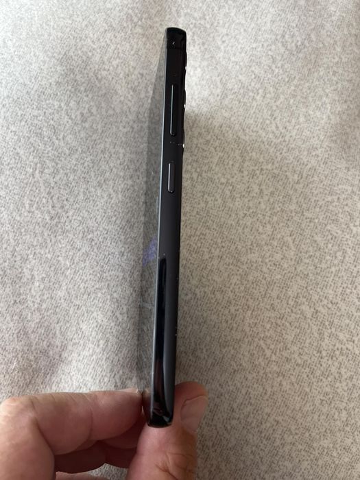 Samsung S23 перфектен