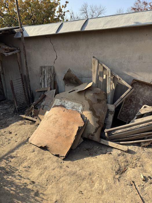 Отдам деревяшки, старые рамы бесплатно