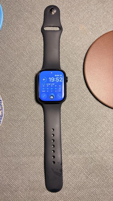 Vand Apple Watch seria 8 45 mm GPS+Cellular Aluminiu