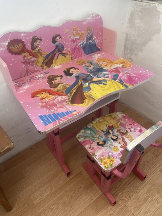 Продам писменный стол со стулом