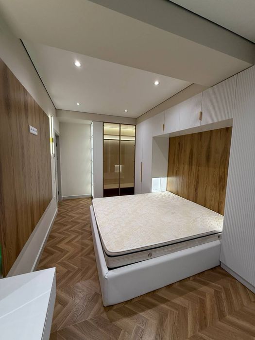 Хон Сарой ЖК Парламент Юнусабад 6 кВ Ор-р: Американское Посольство