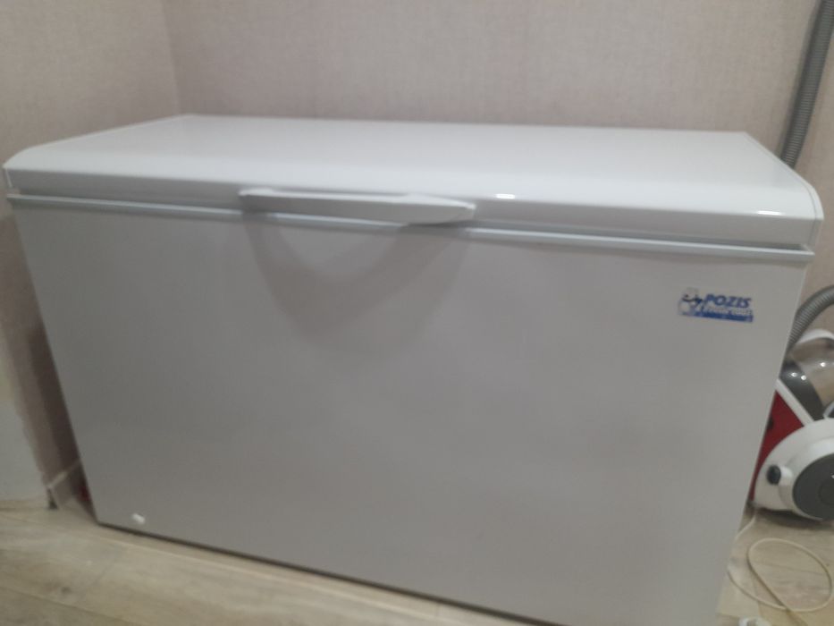 Морозильник, хороший, большой