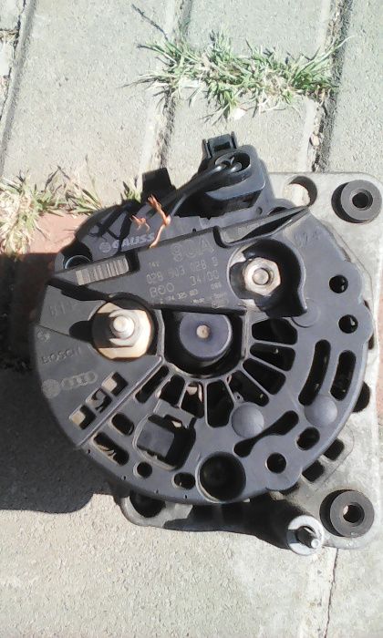 Alternator, corp termostat Volskwagen