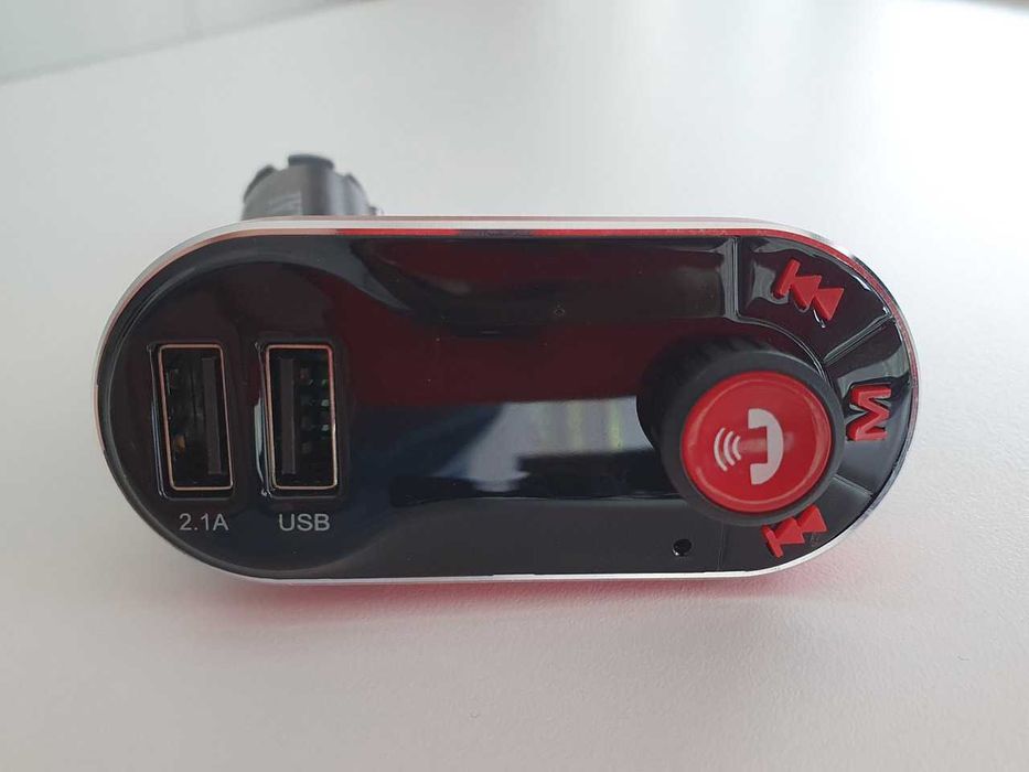 Modulator FM cu Bluetooth Akai FMT-66B (incarcator USB 5V 2.1A/ 10.5W)
