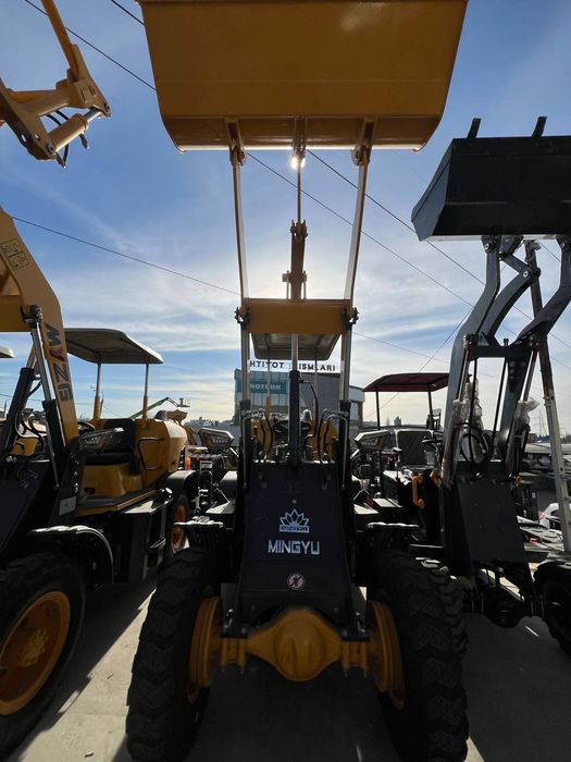 0.3 kubali bez kabina pogruzchik