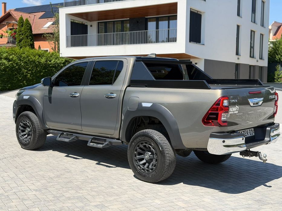 TOYOTA Hilux 2025 — imagine 4