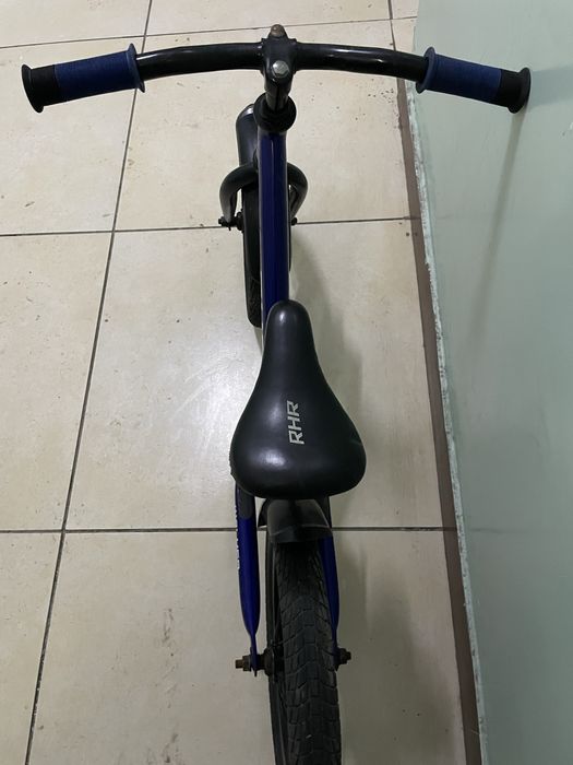 Детский беговел Walker Rush 2-5 лет