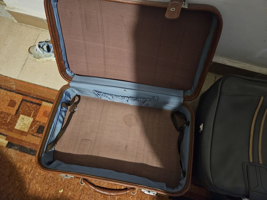 Ретро куфари 2 бр.Куфари в добро състояние,  цена 20 € за 1 бр. Намират се в град Варна