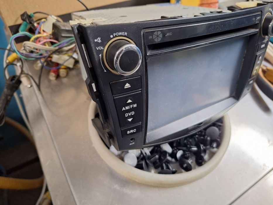 Мултимедия за Рав-4