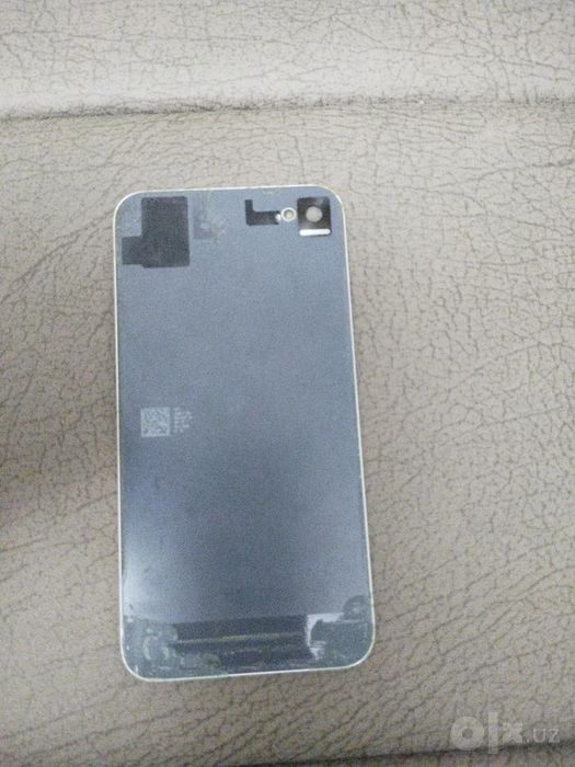 Задняя крышка Apple iPhone 4S (A1387)

Белая задняя стеклянная крышка