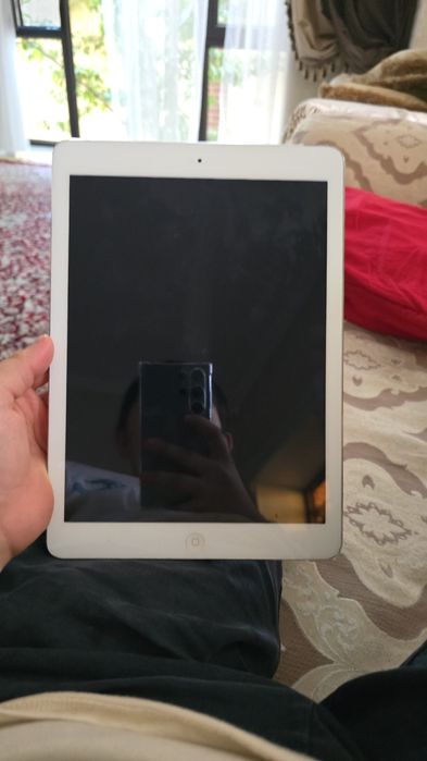 Продам Айпад            .