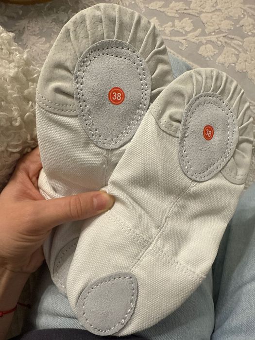 Продаются чешки балетки 38 размер