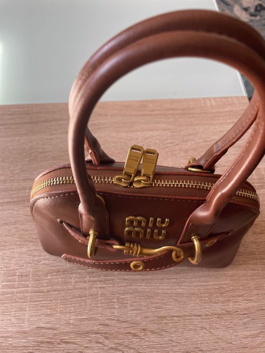 Мини дамска чанта