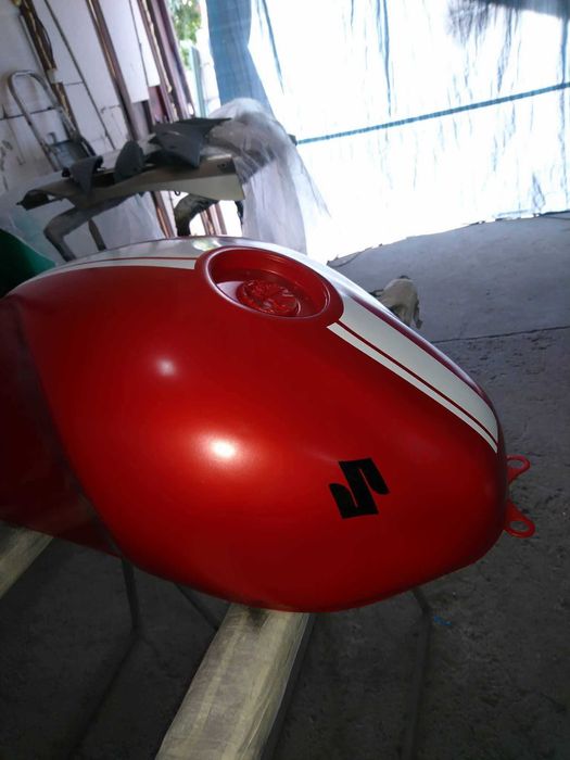 un SV650S din prima generatie - 1999