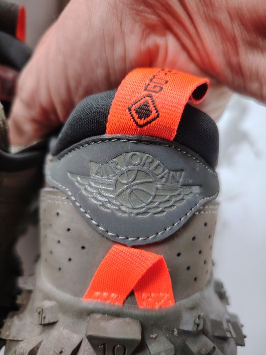 Маратонки Nike air jordan 44