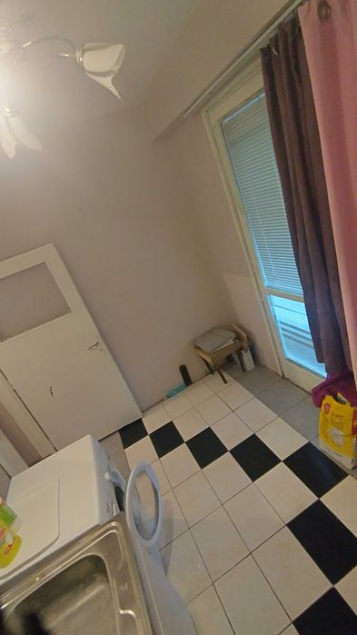 Гарсониера до парка и болницата