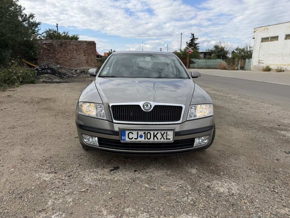 Vând Skoda Octavia