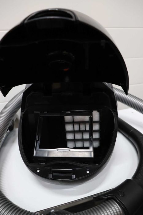 Прахосмукачка Cecotec Conga Powerbag 2500 Plus с торба 2.5л, 850W