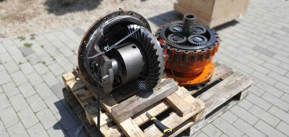 Butuc roata Liebherr L576 - Piese de schimb LIEBHERR