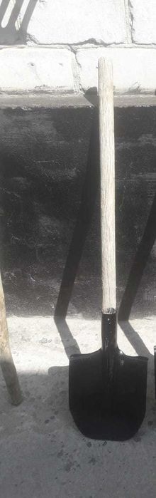 Грабли, вилы, лопата  3000т.