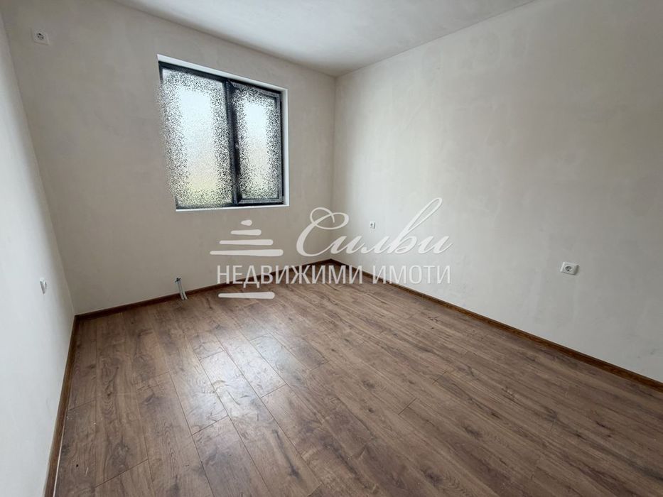 Продава се Тристаен апартамент в Шумен, Тракия - 84 кв.м за 699 €/кв.м - Снимка #3