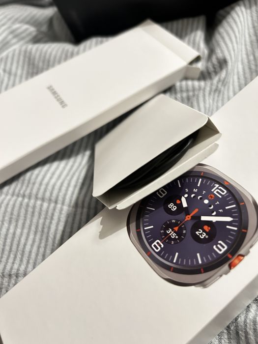 Смарт часовник • Samsung Galaxy Watch Ultra • 47mm (2025) Tatanium blu