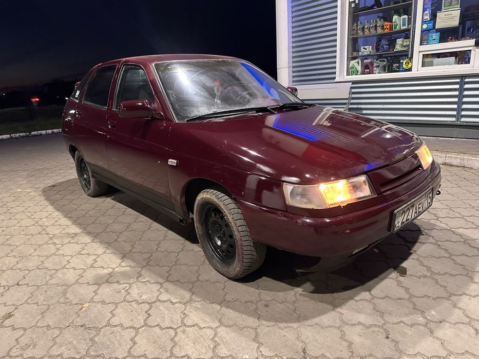 Автомобиль на полном ходу