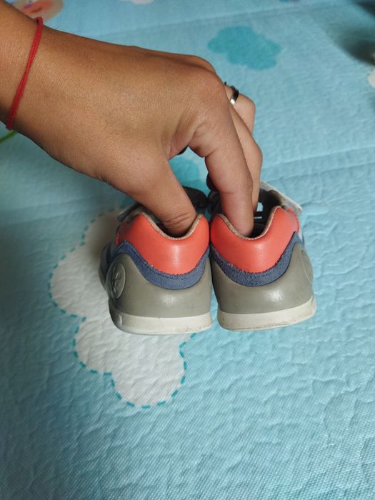 Обувки, маратонки Biomecanics, номер 22