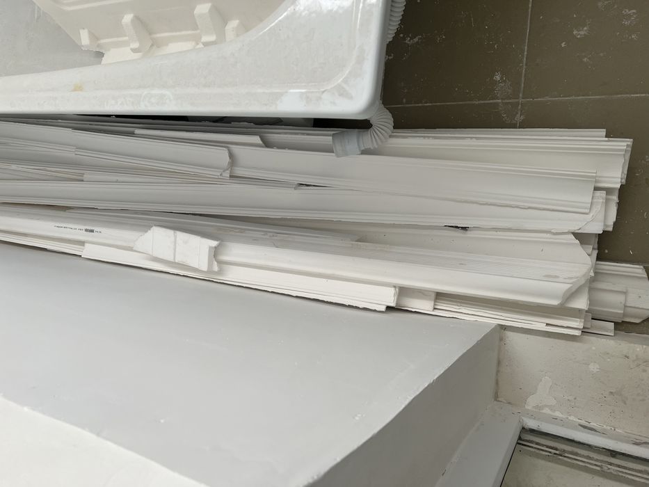 Ванна, туалет, гальтел плинтус