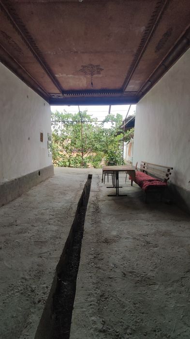 Uy sotiladi 10 soʻtu yangiyoʻl tumani yuksalish maxala