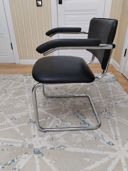 Офесные стулья срочно