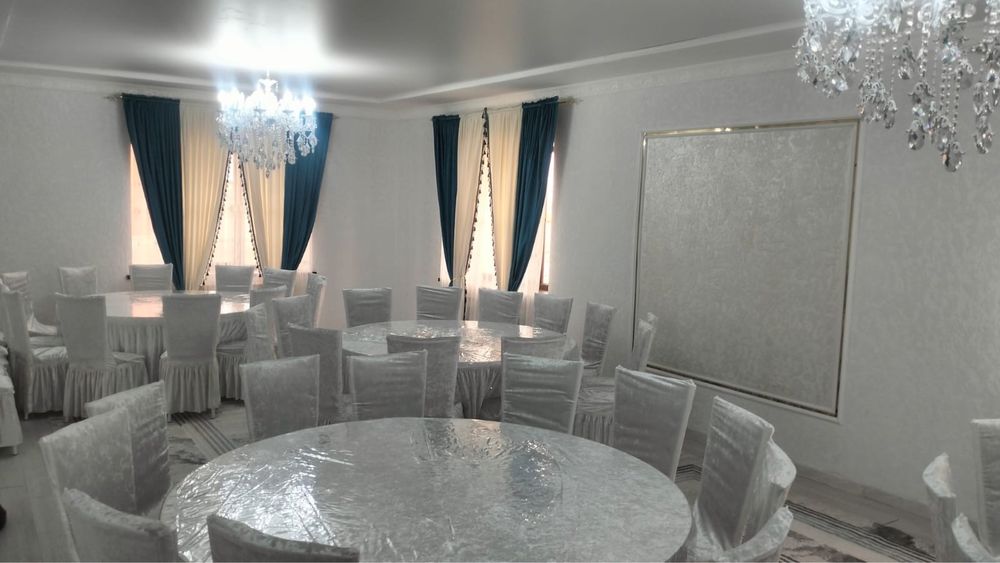 Здается коттедж двух этажный .