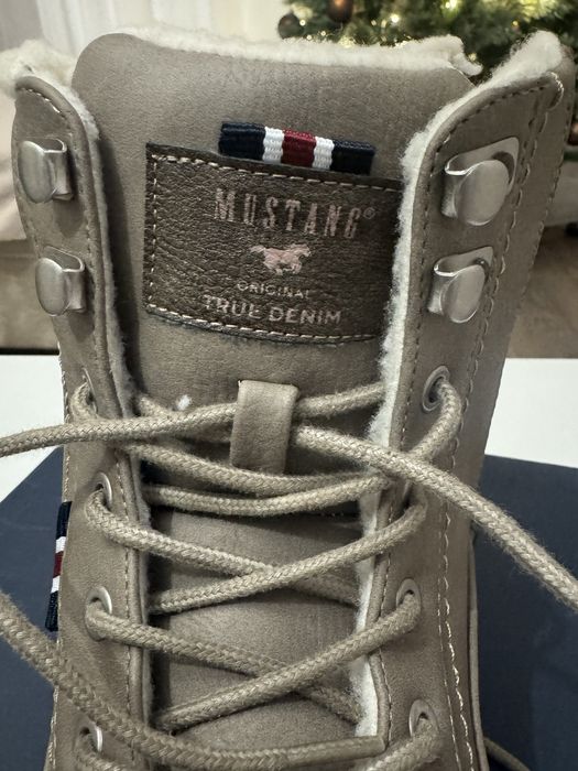 Ghete Mustang imblanite