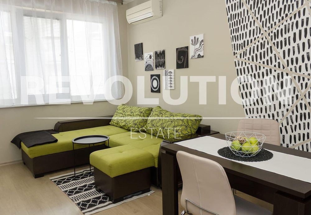 Дава се под наем Двустаен апартамент в Варна, Лятно кино Тракия - 55 кв.м за 548.25 € - Снимка #1