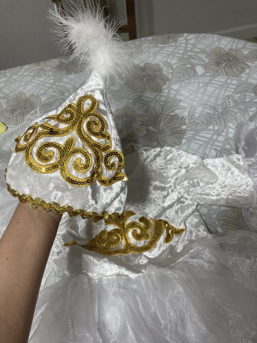 Нарядное национальное платье