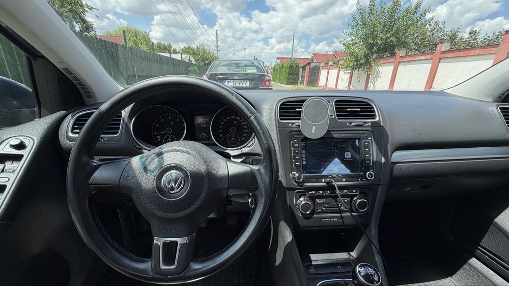 VOLKSWAGEN Golf 2010 — imagine 5
